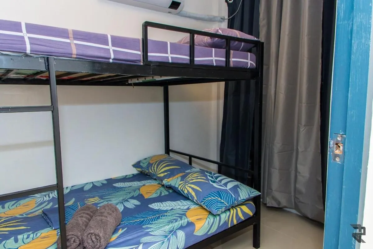 Affordable Up To 6 Pax Near Aqua Planet & Zoocobia Villa Angeles Tatil Evi