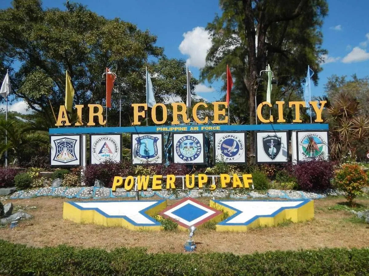 Affordable Up To 6 Pax Near Aqua Planet & Zoocobia Villa Angeles
